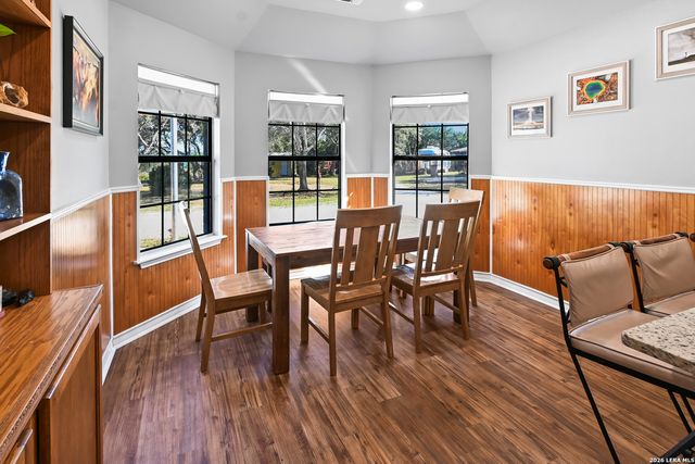 713 Lake Forest Rd., Pipe Creek, TX 78063