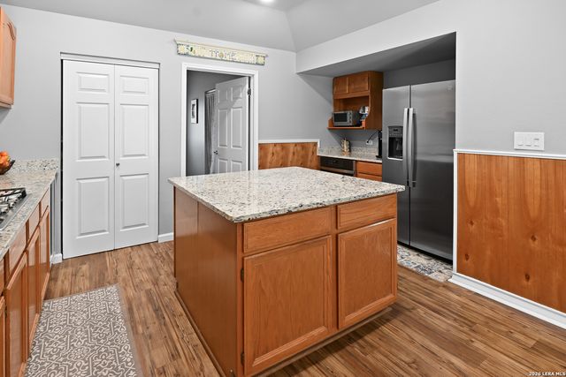 713 Lake Forest Rd., Pipe Creek, TX 78063