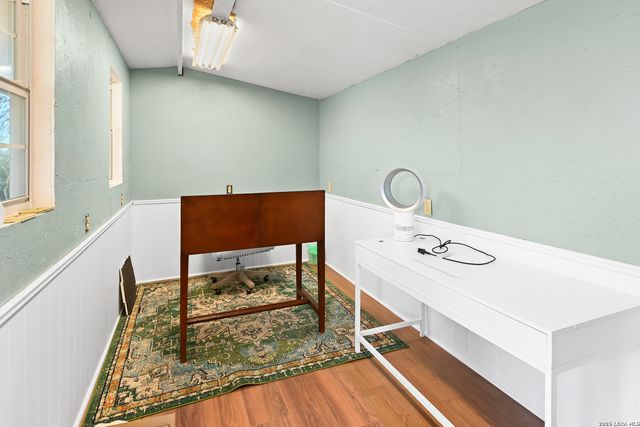 713 Lake Forest Rd., Pipe Creek, TX 78063