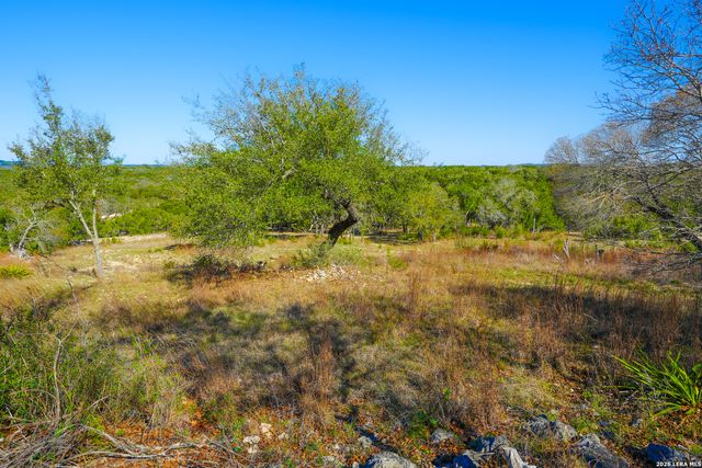 713 Lake Forest Rd., Pipe Creek, TX 78063