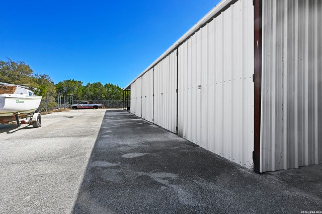 713 Lake Forest Rd., Pipe Creek, TX 78063