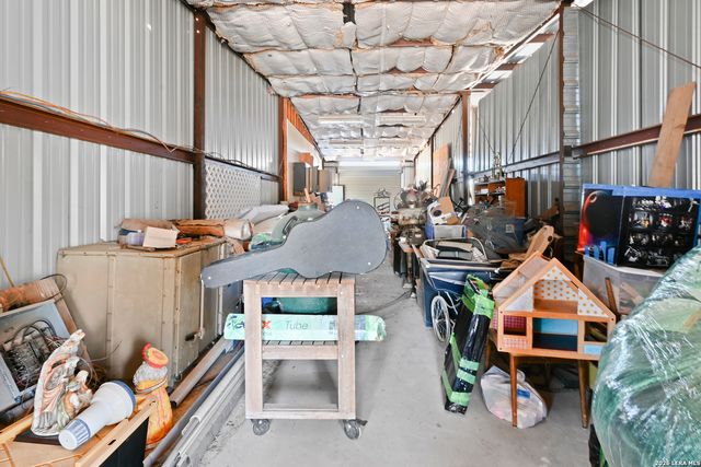 713 Lake Forest Rd., Pipe Creek, TX 78063