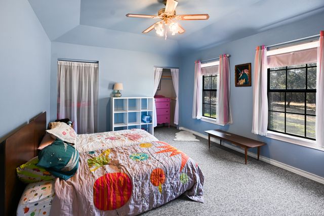 713 Lake Forest Rd., Pipe Creek, TX 78063