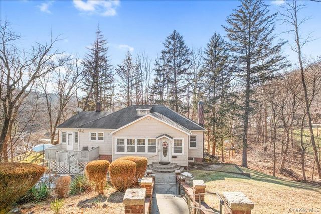 9 Crescent Hill Drive, Cortlandt Manor, NY 10567