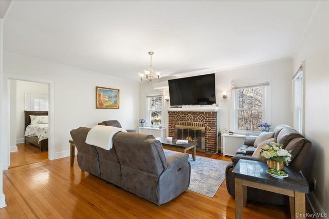 9 Crescent Hill Drive, Cortlandt Manor, NY 10567