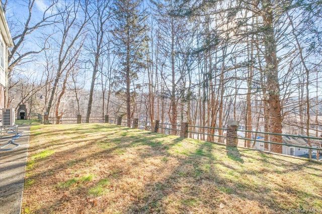 9 Crescent Hill Drive, Cortlandt Manor, NY 10567