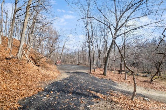 9 Crescent Hill Drive, Cortlandt Manor, NY 10567