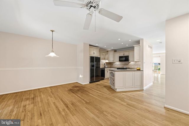 502 WILLIAMSON CIR, Media, PA 19063