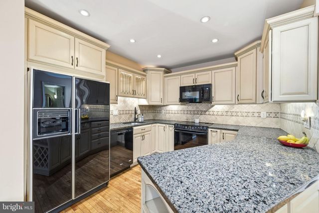 502 WILLIAMSON CIR, Media, PA 19063