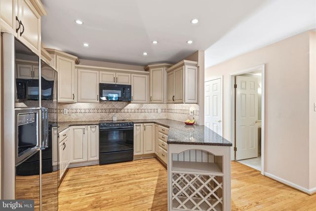 502 WILLIAMSON CIR, Media, PA 19063