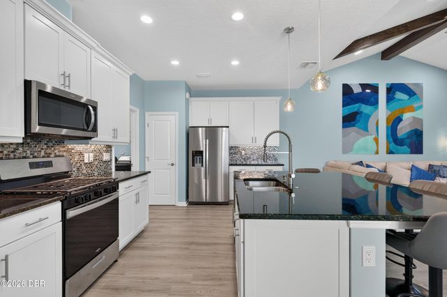231 Hang Loose Way, Daytona Beach, FL 32124