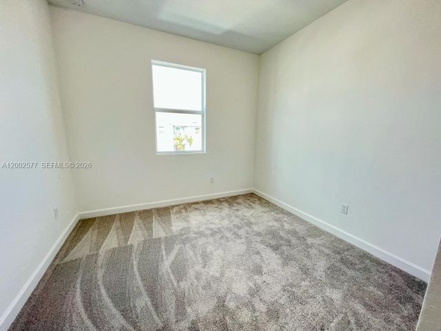 212 SE Woodbark St, Port St. Lucie, FL 34984