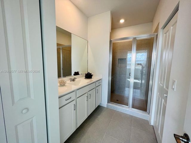 212 SE Woodbark St, Port St. Lucie, FL 34984