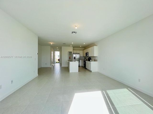 212 SE Woodbark St, Port St. Lucie, FL 34984