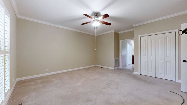 2010 Riverview Dr, Murfreesboro, TN 37129