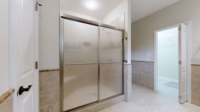 2010 Riverview Dr, Murfreesboro, TN 37129