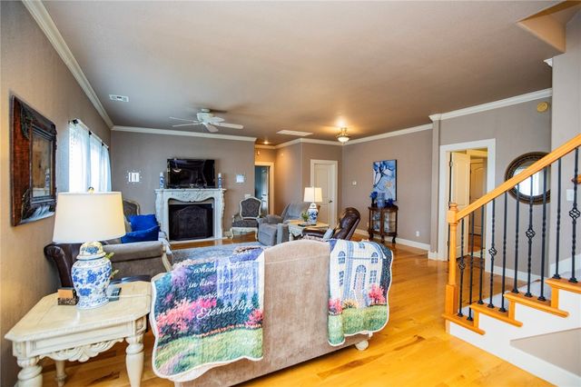 815 James Place, West Fork, AR 72774