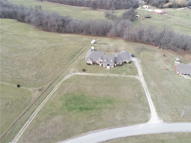 815 James Place, West Fork, AR 72774