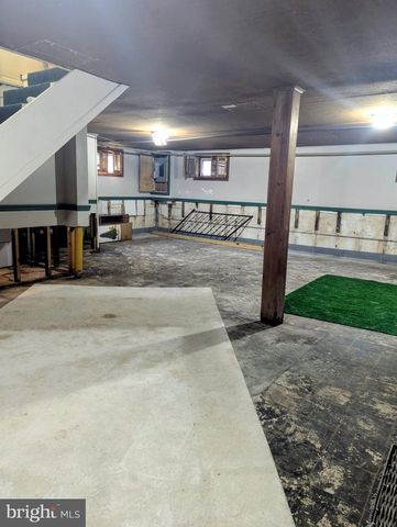 1215 N FRANKLIN ST, Pottstown, PA 19464