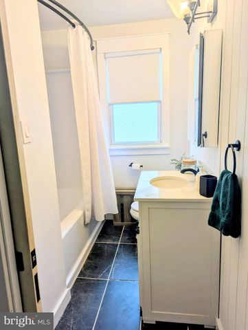 1215 N FRANKLIN ST, Pottstown, PA 19464