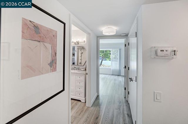 2017 Oakmont Way 2, Walnut Creek, CA 94595