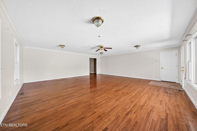 1161 Charlie Doss Rd, Jamestown, TN 38556
