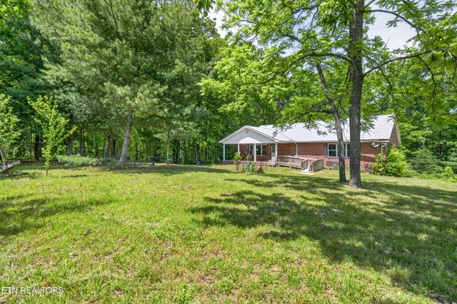 1161 Charlie Doss Rd, Jamestown, TN 38556