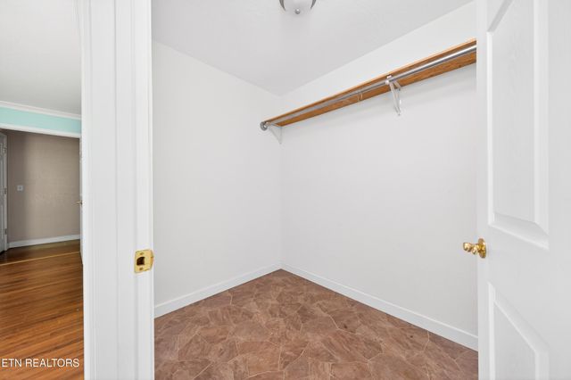 1161 Charlie Doss Rd, Jamestown, TN 38556