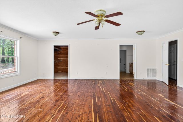 1161 Charlie Doss Rd, Jamestown, TN 38556