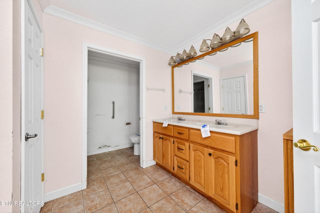 1161 Charlie Doss Rd, Jamestown, TN 38556
