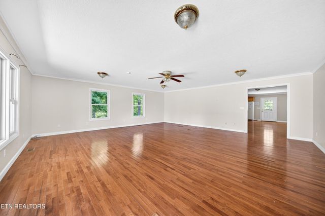 1161 Charlie Doss Rd, Jamestown, TN 38556