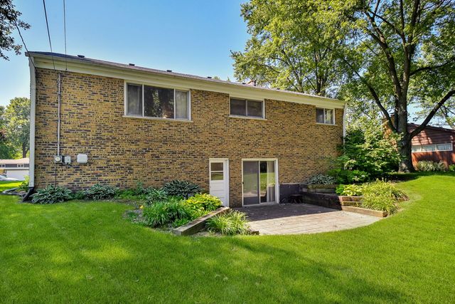 1251 Trillium Court, Batavia, IL 60510