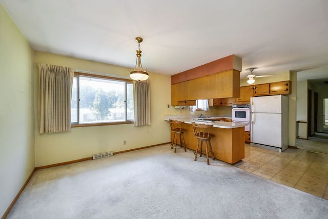 1251 Trillium Court, Batavia, IL 60510