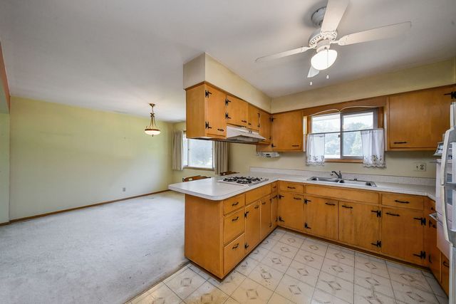 1251 Trillium Court, Batavia, IL 60510