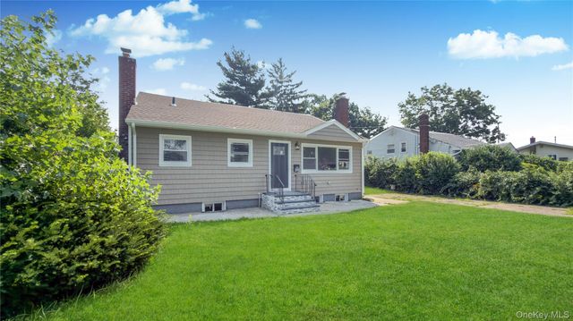 162 State Street, Westbury, NY 11590