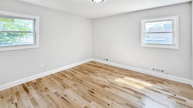 162 State Street, Westbury, NY 11590