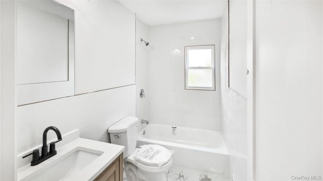 162 State Street, Westbury, NY 11590
