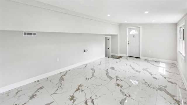 162 State Street, Westbury, NY 11590