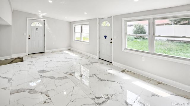 162 State Street, Westbury, NY 11590