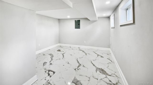 162 State Street, Westbury, NY 11590
