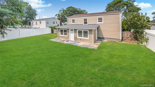 162 State Street, Westbury, NY 11590