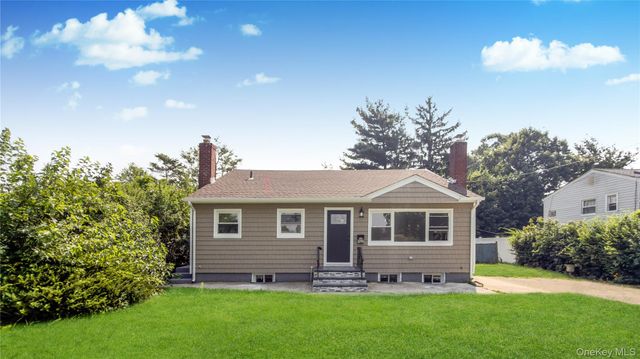 162 State Street, Westbury, NY 11590