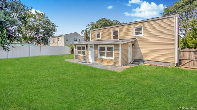 162 State Street, Westbury, NY 11590