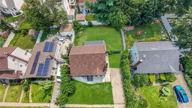 162 State Street, Westbury, NY 11590