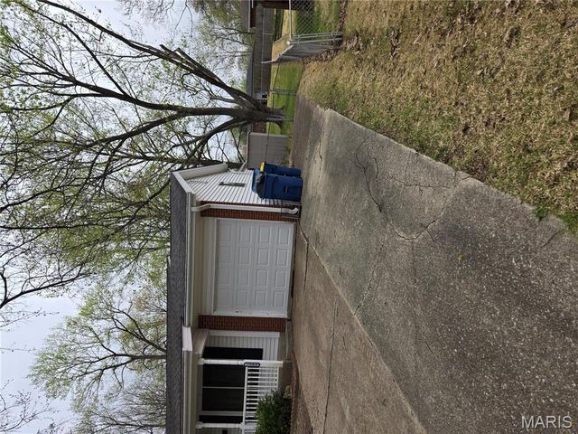 1804 Stanford Place, Edwardsville, IL 62025