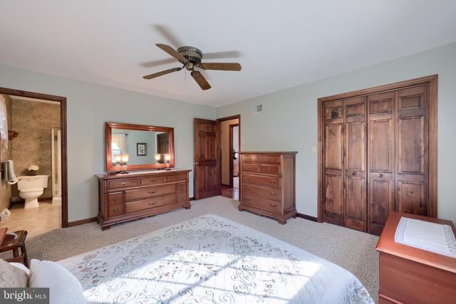 10 CARRIAGE DR, Gordonville, PA 17529