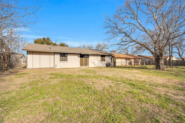 3450 Silverhill Drive, Dallas, TX 75241