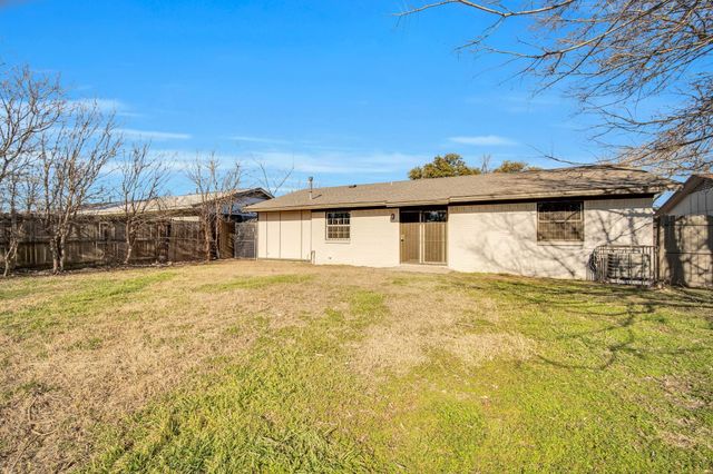 3450 Silverhill Drive, Dallas, TX 75241