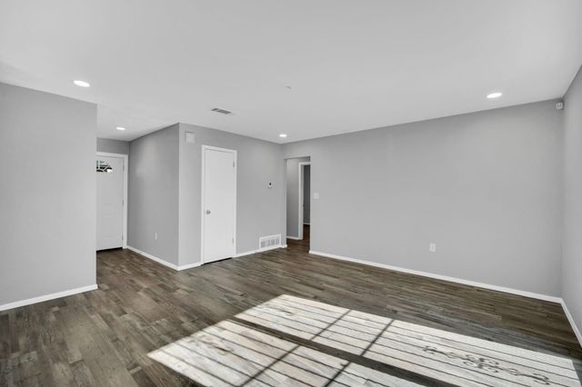 3450 Silverhill Drive, Dallas, TX 75241