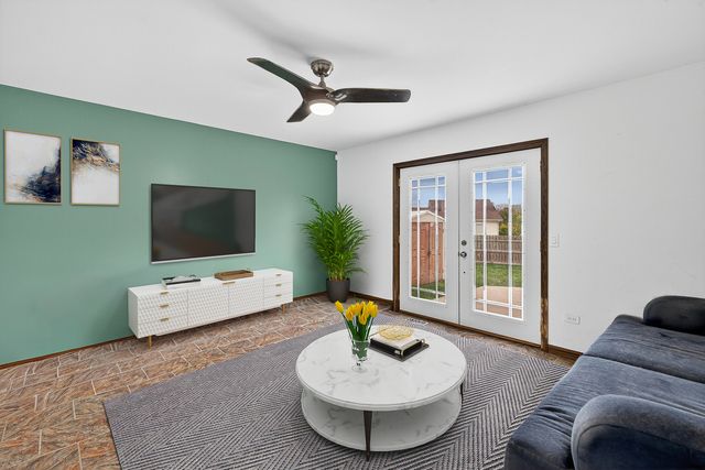 336 Oakhill Court, Antioch, IL 60002